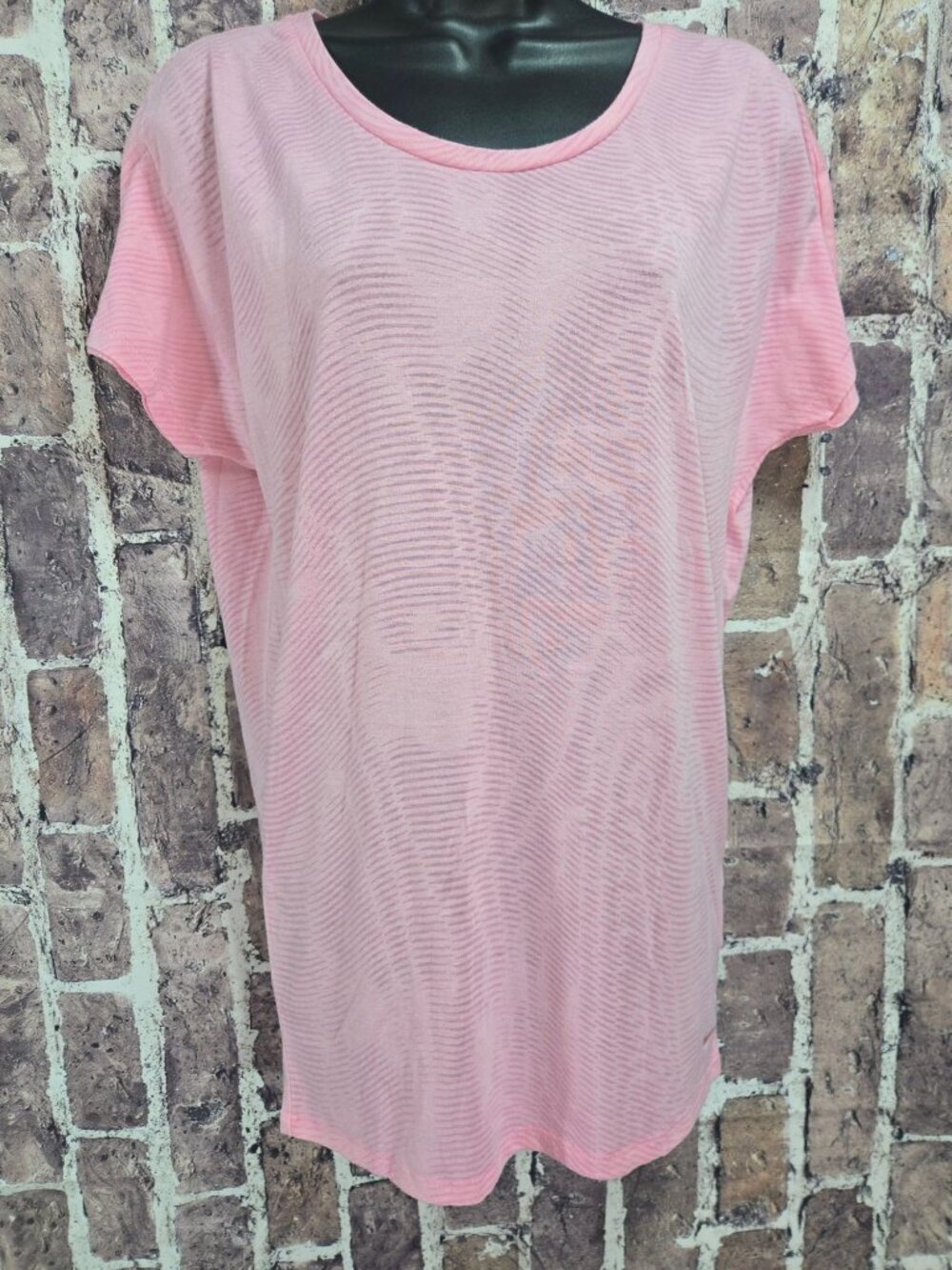 Nike Dri-Fit Loose Fit Pink Sheer Tshirt Size Small